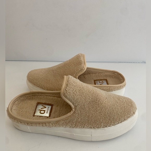 Dolce Vita Women Rush Plush Slip On Sneakers Size 8.5M - Picture 3 of 9